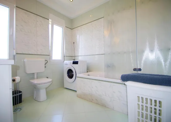 Aurelia Apartament *