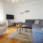 Aurelia Apartmán *